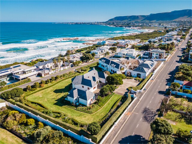 <!--[if BLOCK]><![endif]--> 143  Tenth Street, Voelklip, Hermanus <!--[if ENDBLOCK]><![endif]-->
